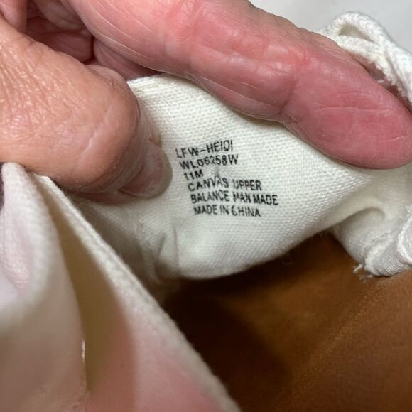 London Fog Size 11 Heidi classic Espadille wedge sandal white - Picture 8 of 12